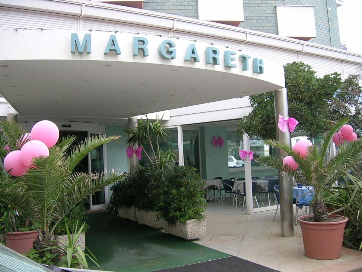 Hotel Margareth Riccione Exterior photo