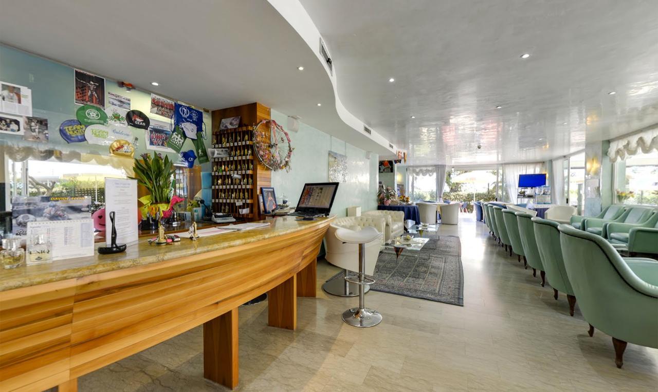 Hotel Margareth Riccione Exterior photo