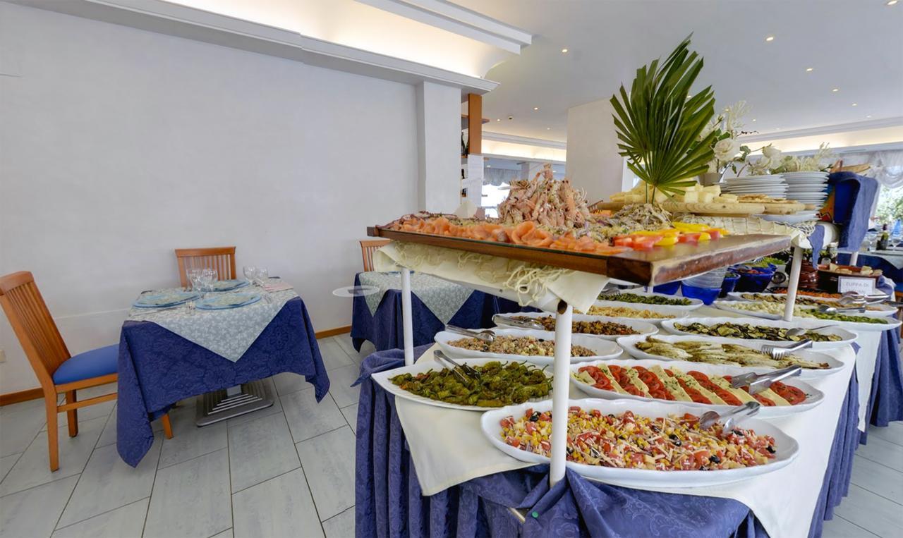 Hotel Margareth Riccione Exterior photo