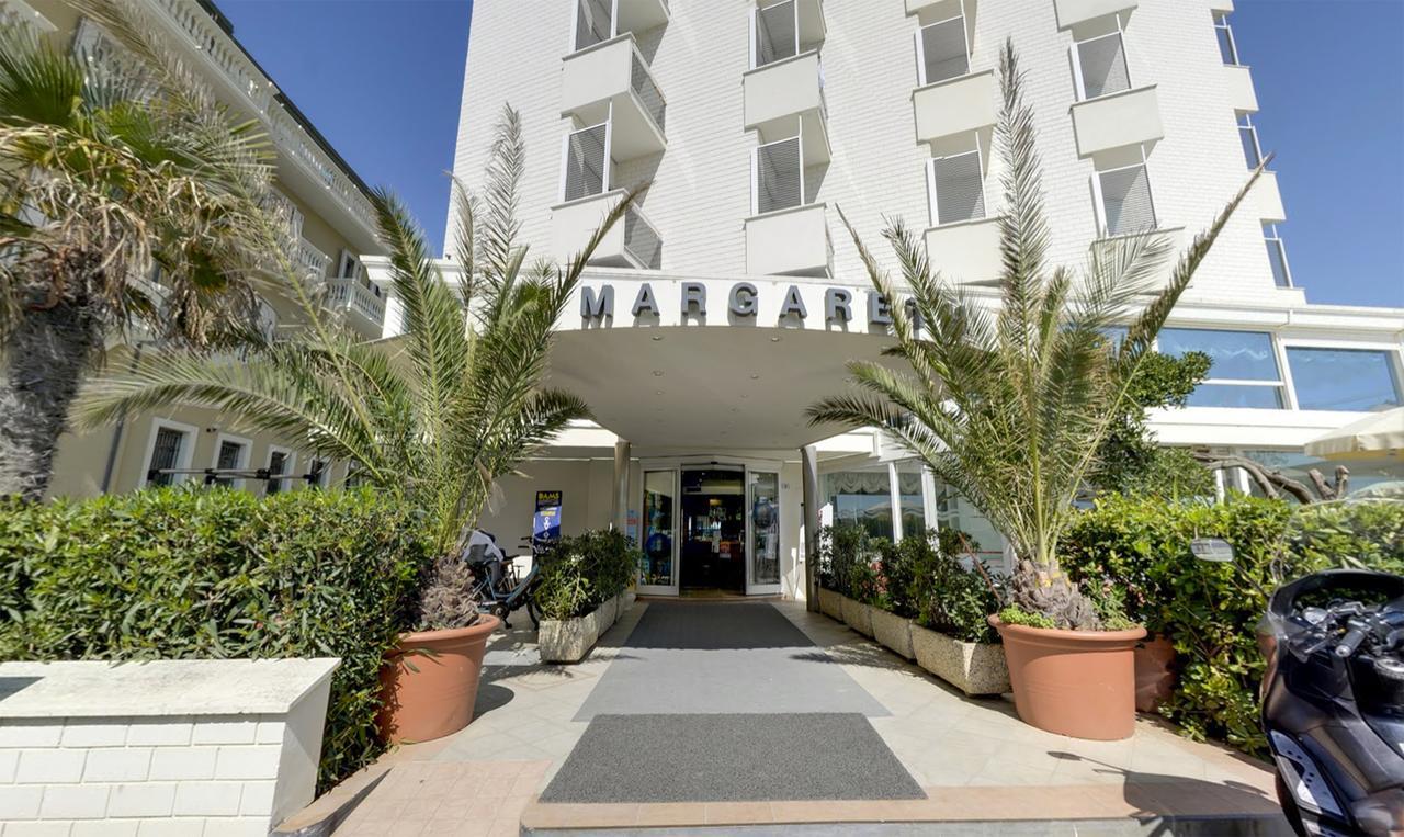 Hotel Margareth Riccione Exterior photo